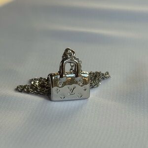 Elegant Silver Handbag Pendant Necklace